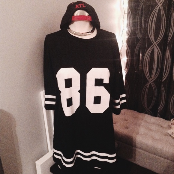 💀BLACK + WHITE TSHIRT DRESS💀