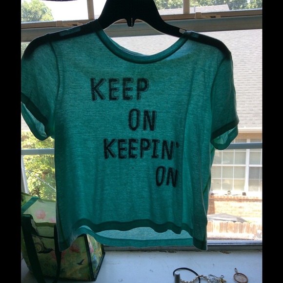 Keep on keepin' on Crop Top - Picture 2 of 2