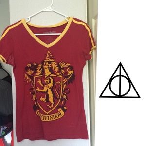 Harry Potter - gryffindor shirt