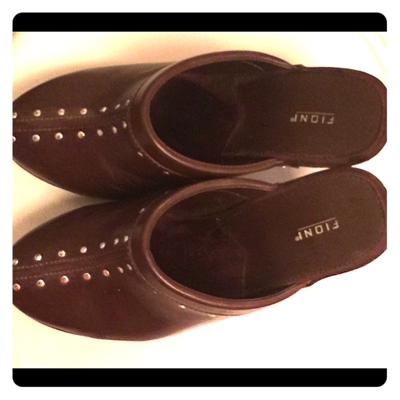 Coffee brown studded mules