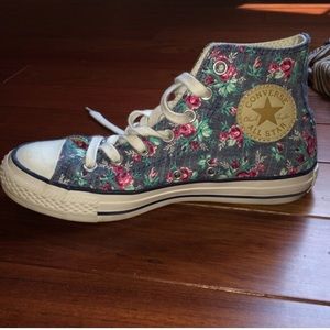 Flower Converse