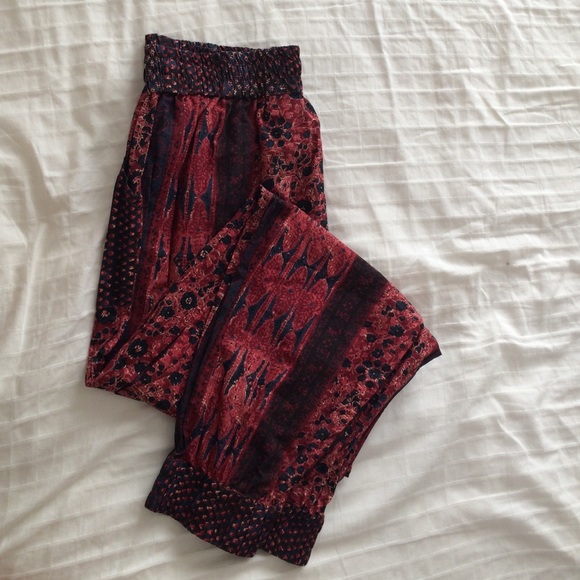 Patterned pants