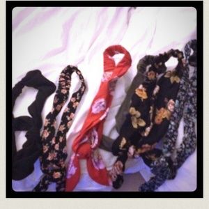 Brandy Melville headbands