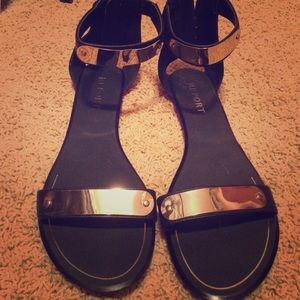 Gold/Black Sandals