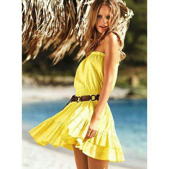 VS: Printed Drop-Waist Strapless Smocked Dress