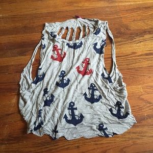 Anchor tank with sliced back