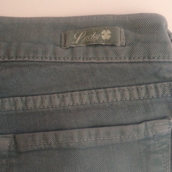 Lucky - Picture 2 of 7