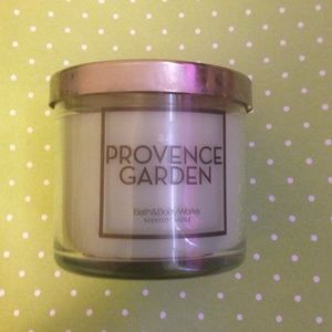 Bath and body works provence garden scented candle