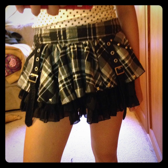 A black and white plaid punk skirt