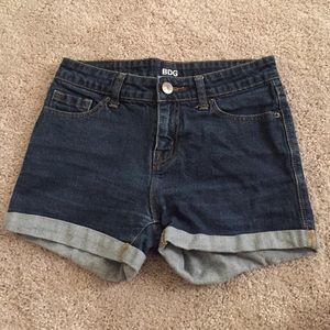 urban outfitters mid rise shorts