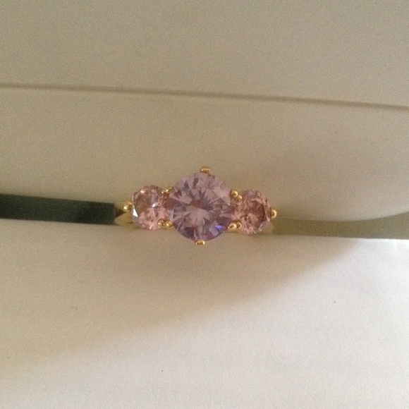 Ring - Picture 2 of 4
