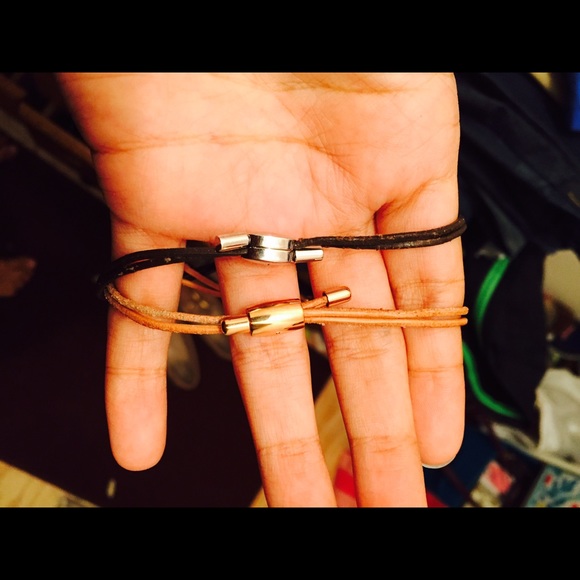 FOSSIL BRACELETS - Picture 2 of 2