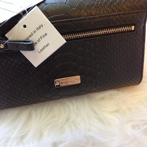 Badgley Mischka Embossed Wallet - Picture 4 of 4