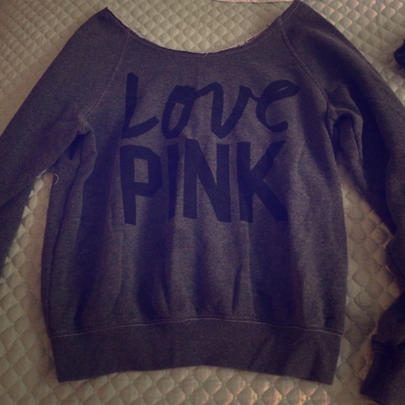 PINK VICTORIAS SECRET SWEATER - Picture 1 of 1