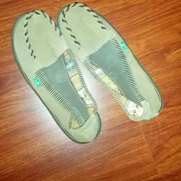 Sanuk loafers