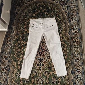 White hollister jeans