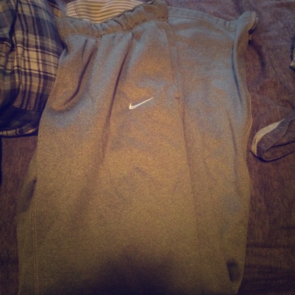 Nike therma fit sweatpants