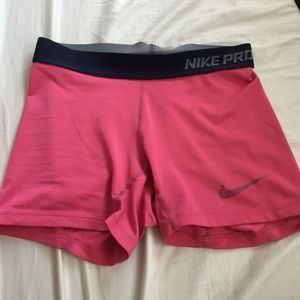 Nike pro