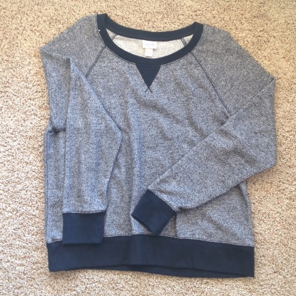 Mossimo Supply Co. Tops - NWOT Mossimo gray and black crew sweatshirt