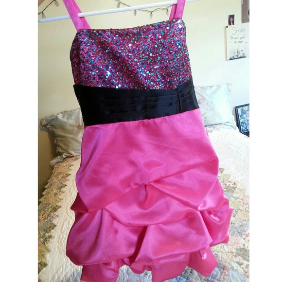 Kid's love? drees - Picture 1 of 4