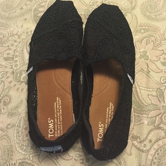 Black Lace Toms