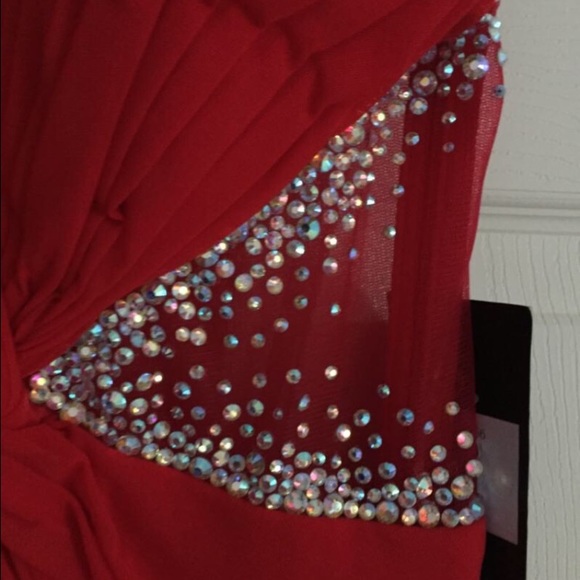 La Femme red formal dress style 20166 - Picture 2 of 4