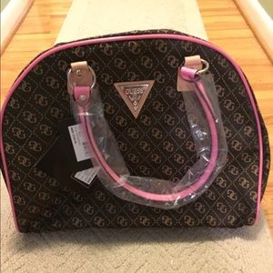 Guess travel tote