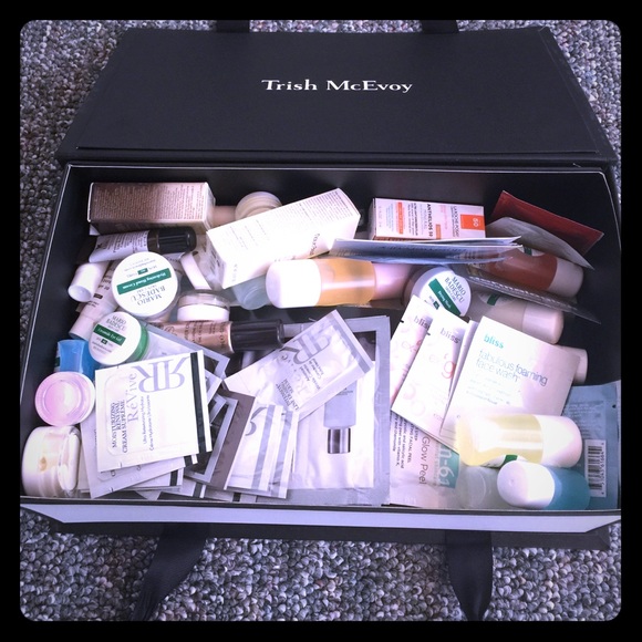 Huge trial bundle!!! Tons of lux brand samples
