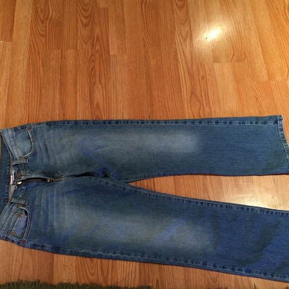 Denim Lucky Brand jeans 👖 - Picture 2 of 3