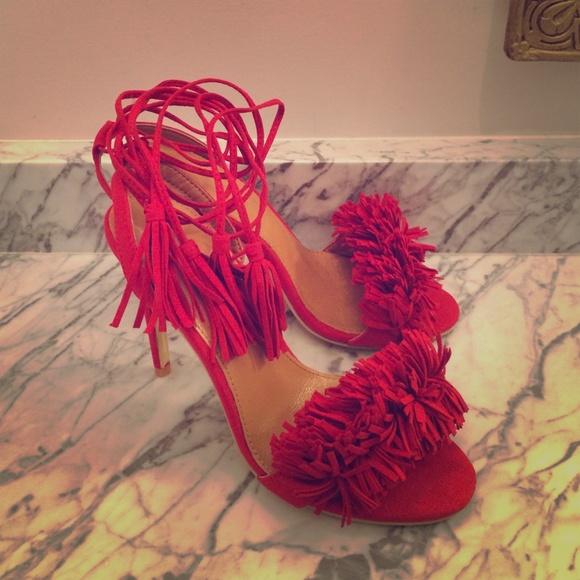 Jessica Buurman Aquazzura Inspired Pom Heels ❤️