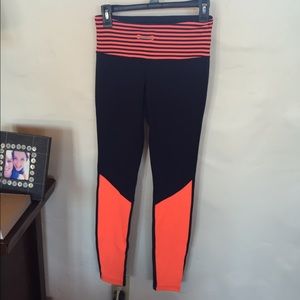RARE !!! Lulu lemon size 6 pants