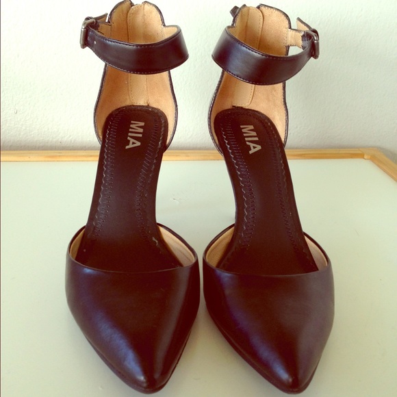Mia Black Heels