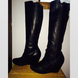 ALDO Black leather Wedge boots size 7