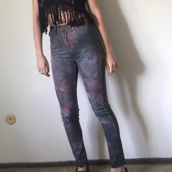 Urban Outfitters Galaxy High-Rise Jean - Picture 4 of 7