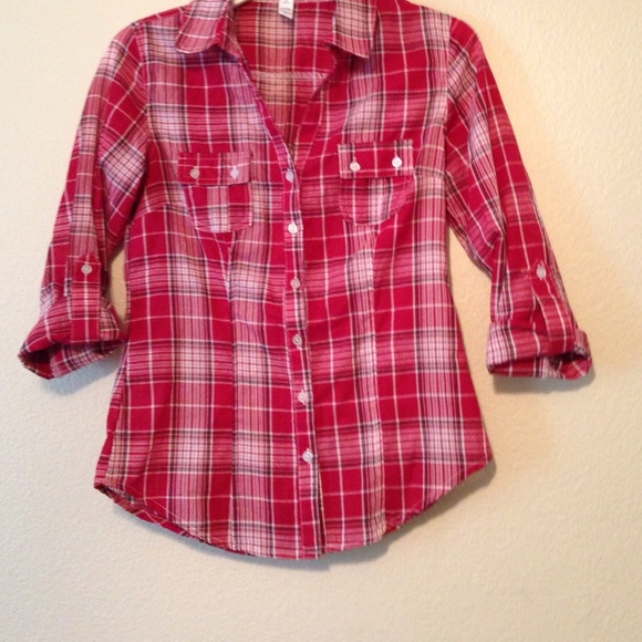 Red plaid top