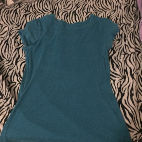 No boundaries top
