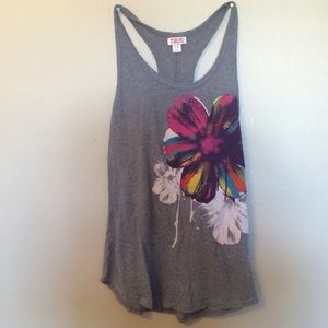 Gray tank top with flora design