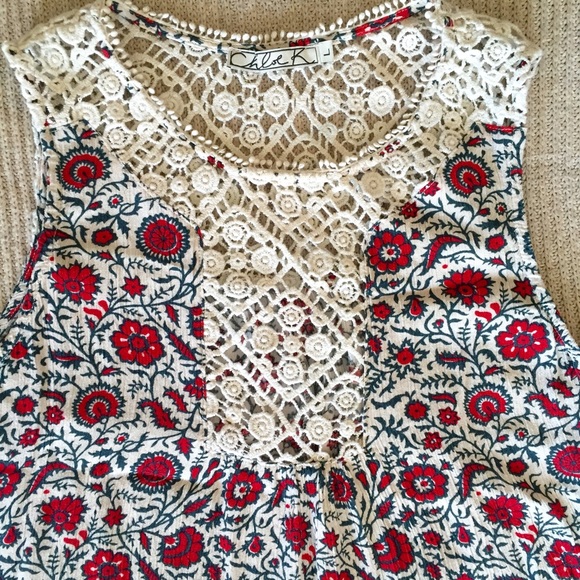 Red Floral Gauzy Crochet Tank - Picture 2 of 3