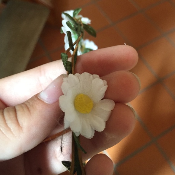Wire flower crown - Picture 2 of 4