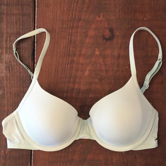 Closing 9/16 😍Mint green CK bra