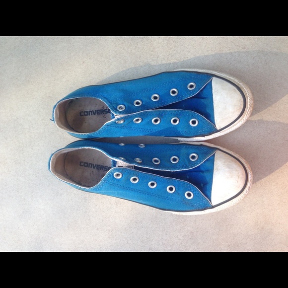 Blue Size 5 Low Top Converse