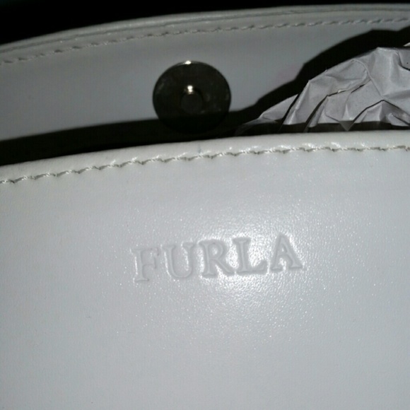 Handbag - Picture 1 of 3