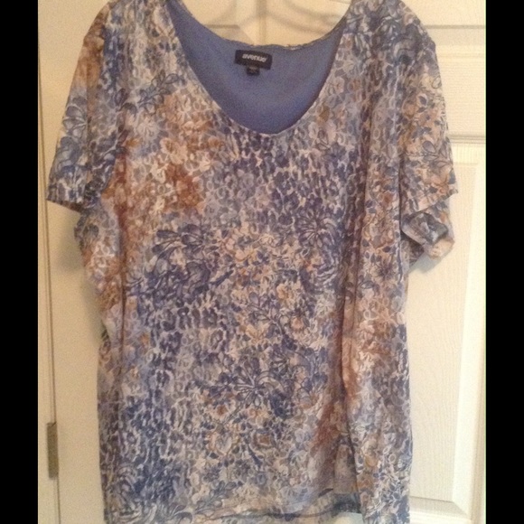 Avenue brand top