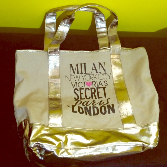 Victoria's Secret fashion show tote bag nwot