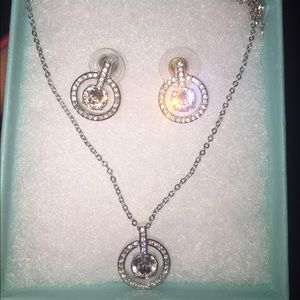 Swarovski Lavender pendant and stud earrings.