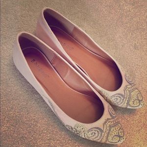 Pointed Toe flats