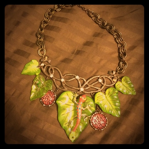 Betsey Johnson Jewelry - RARE VINTAGE Betsy Johnson necklace NEVER WORN!!