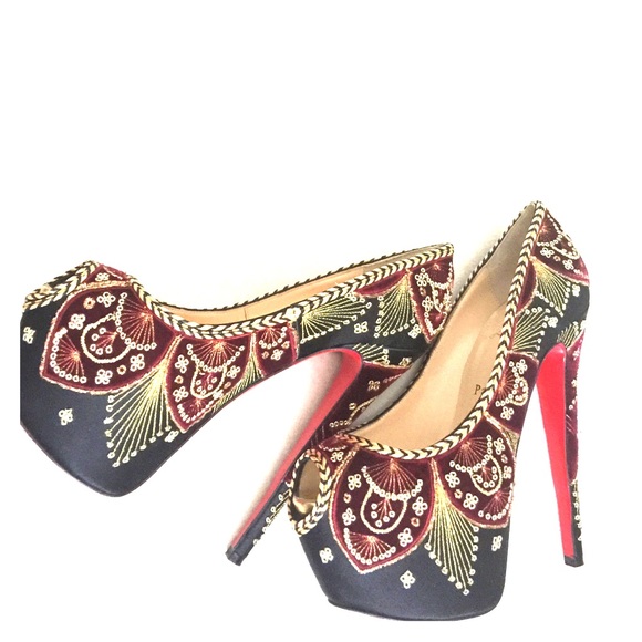 LOUBOUTIN SOMBRERO HEELS IMPOSSIBLE TO FIND!! - Picture 1 of 4