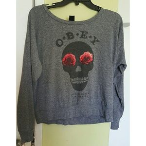 Obey Skull grey pull over sweater