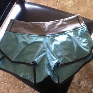 LULULEMON SPEED SHORTS
